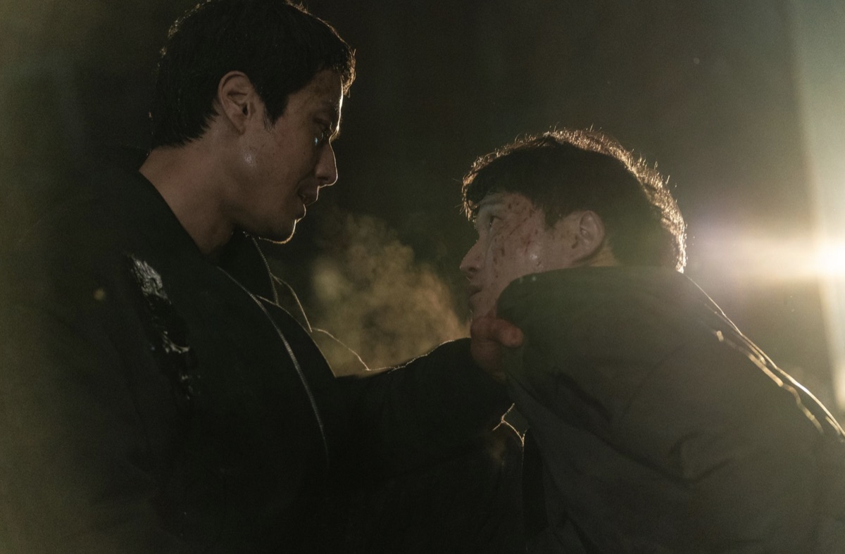 더러운 돈에 손대지 마라