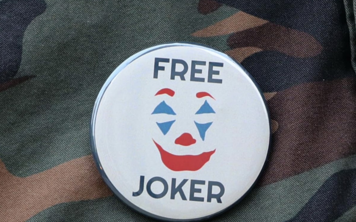 조커 2 폴리 아 되 제목 뜻 의미